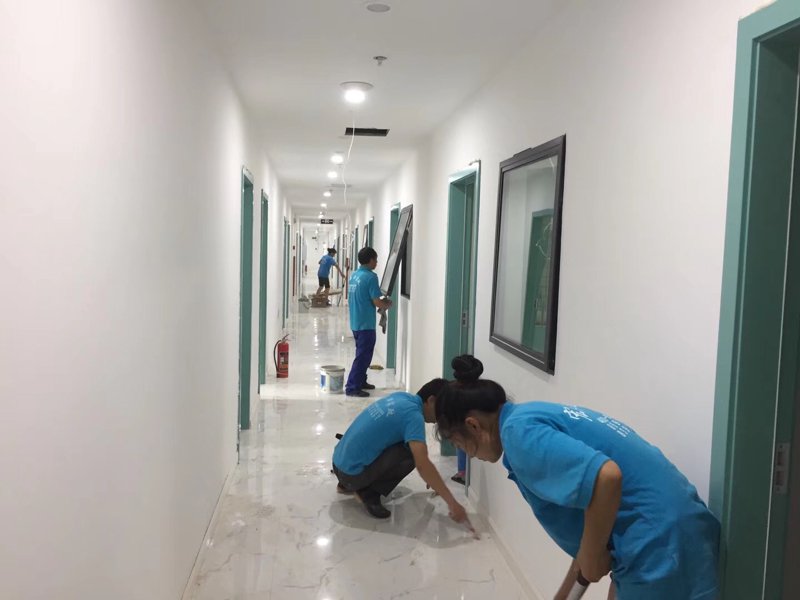 选择专业的襄阳保洁公司，提升城市清洁品质